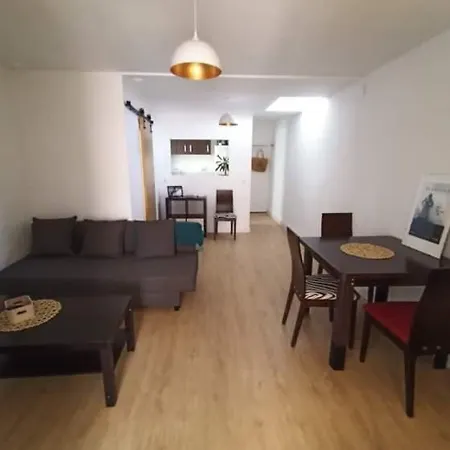 Piso Centro De アパート *